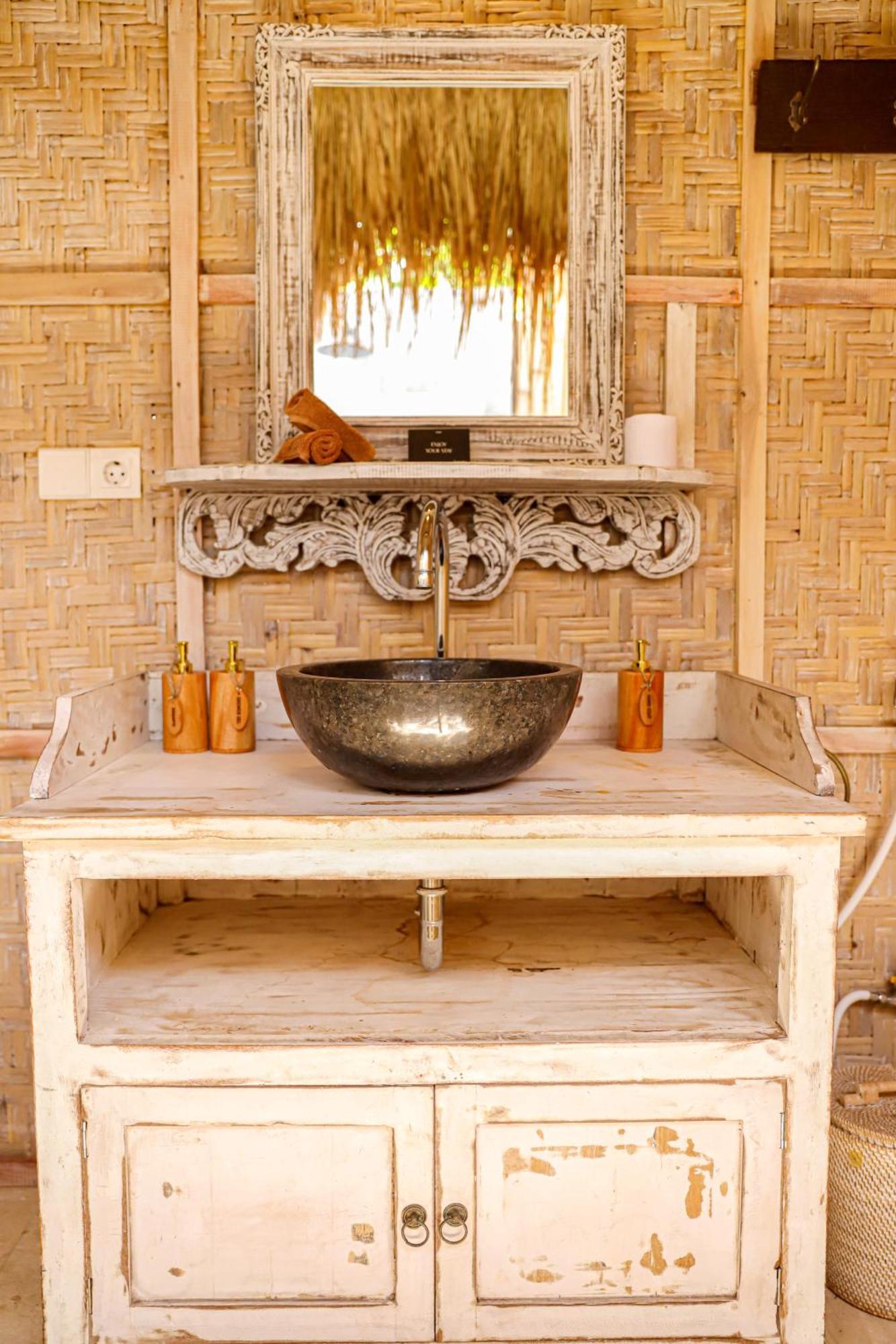Amahelia Luxury Resort & Restaurant - Gili Asahan Εξωτερικό φωτογραφία
